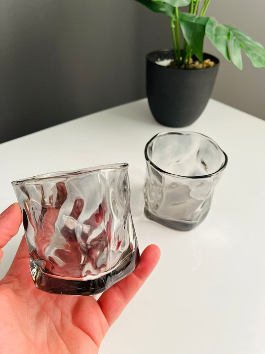 Set of 2 glass cup (black) irregular