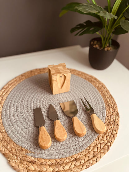 Butter And Cheese Knife Set | 4 Pieces+ holder